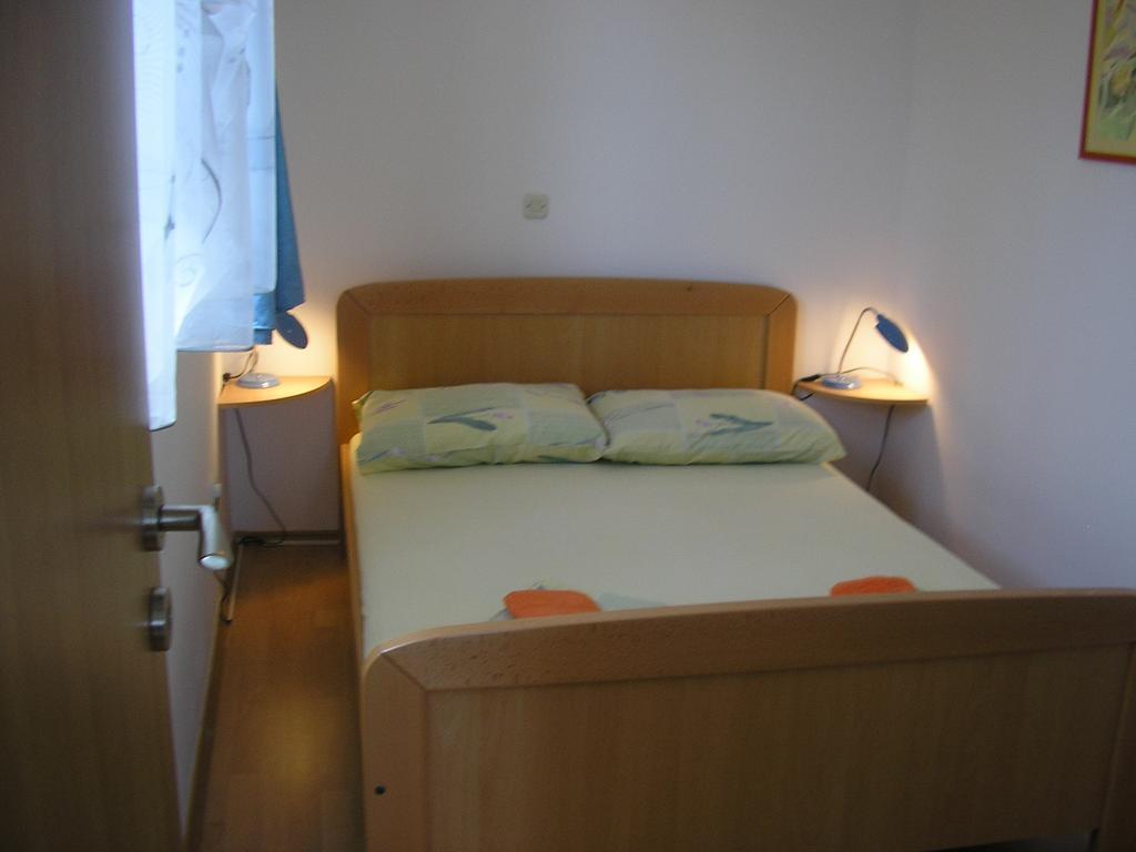 Apartments Viki 特罗吉尔 外观 照片